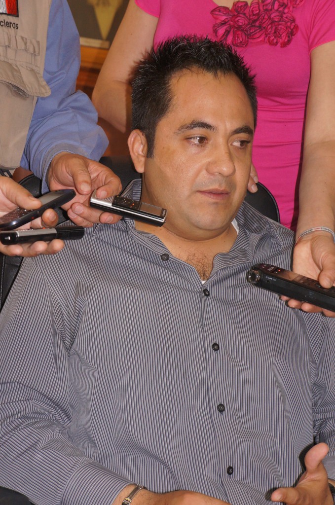 LUIS ALBERTO CHAPA, JEFE DE TRÁNSITO