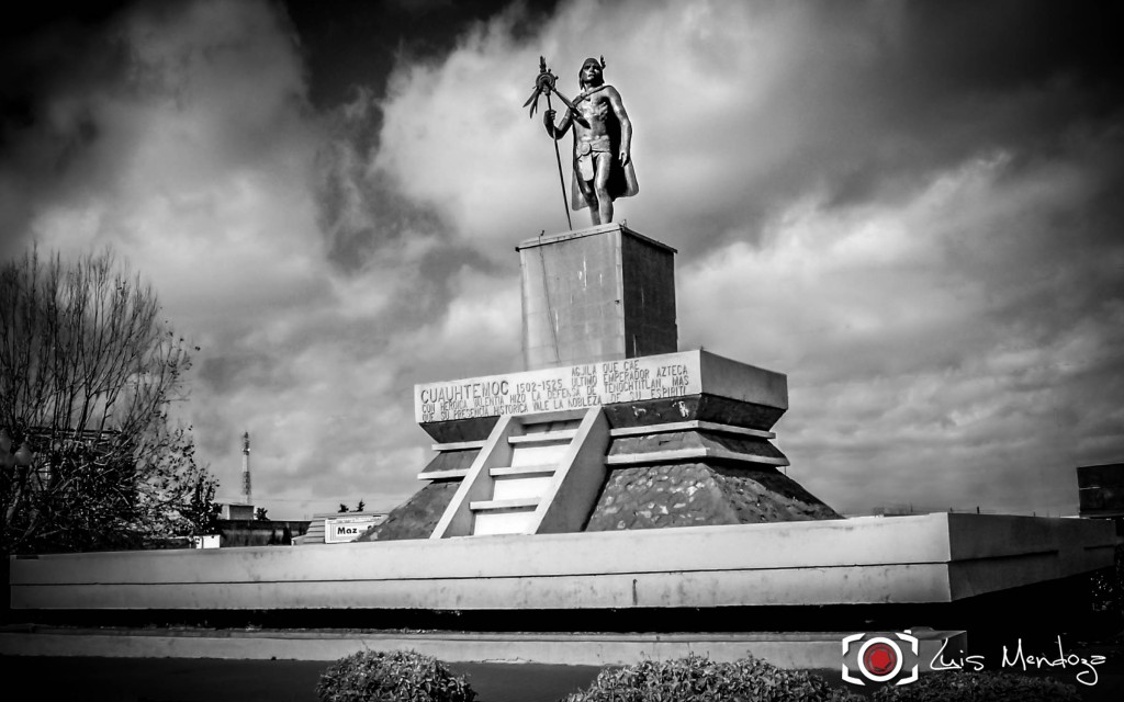 Estatua Cuauhtémoc