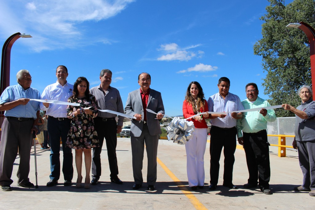 Inauguran puente de la Hidalgo y calle Piñas_3