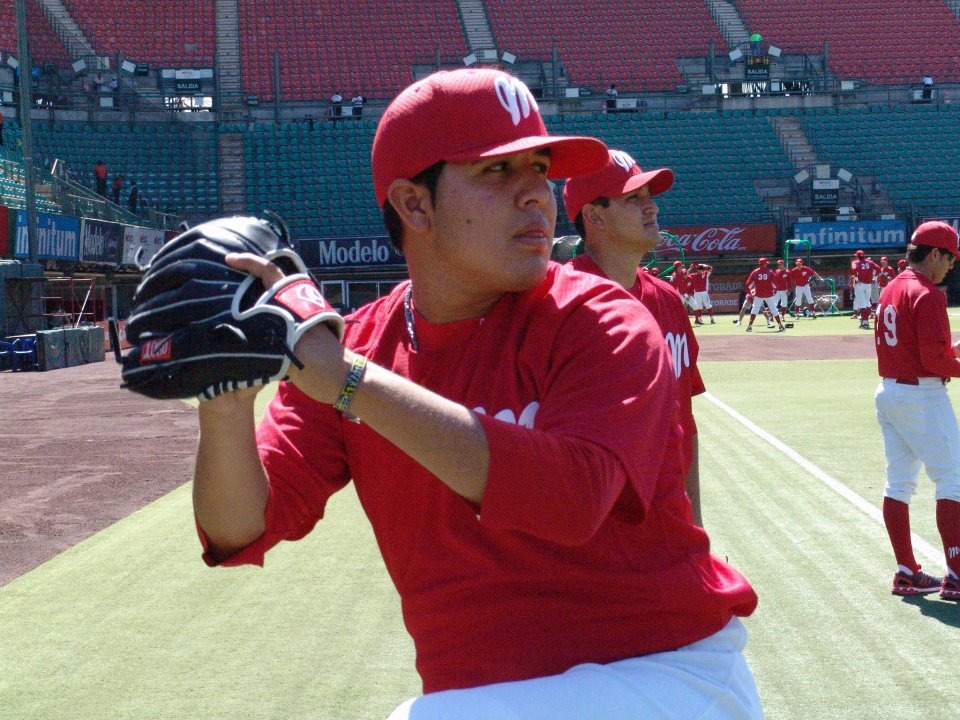 599385_2264625310646_1509310101_n