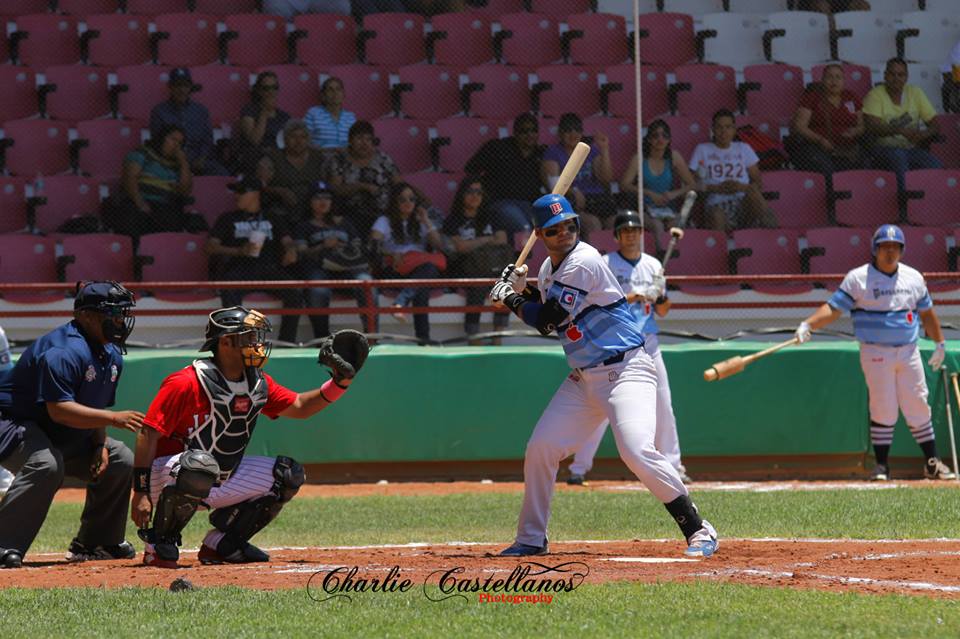 GALERIA. INDIOS BARRE A MANZANEROS DE CUAUHTEMOC.