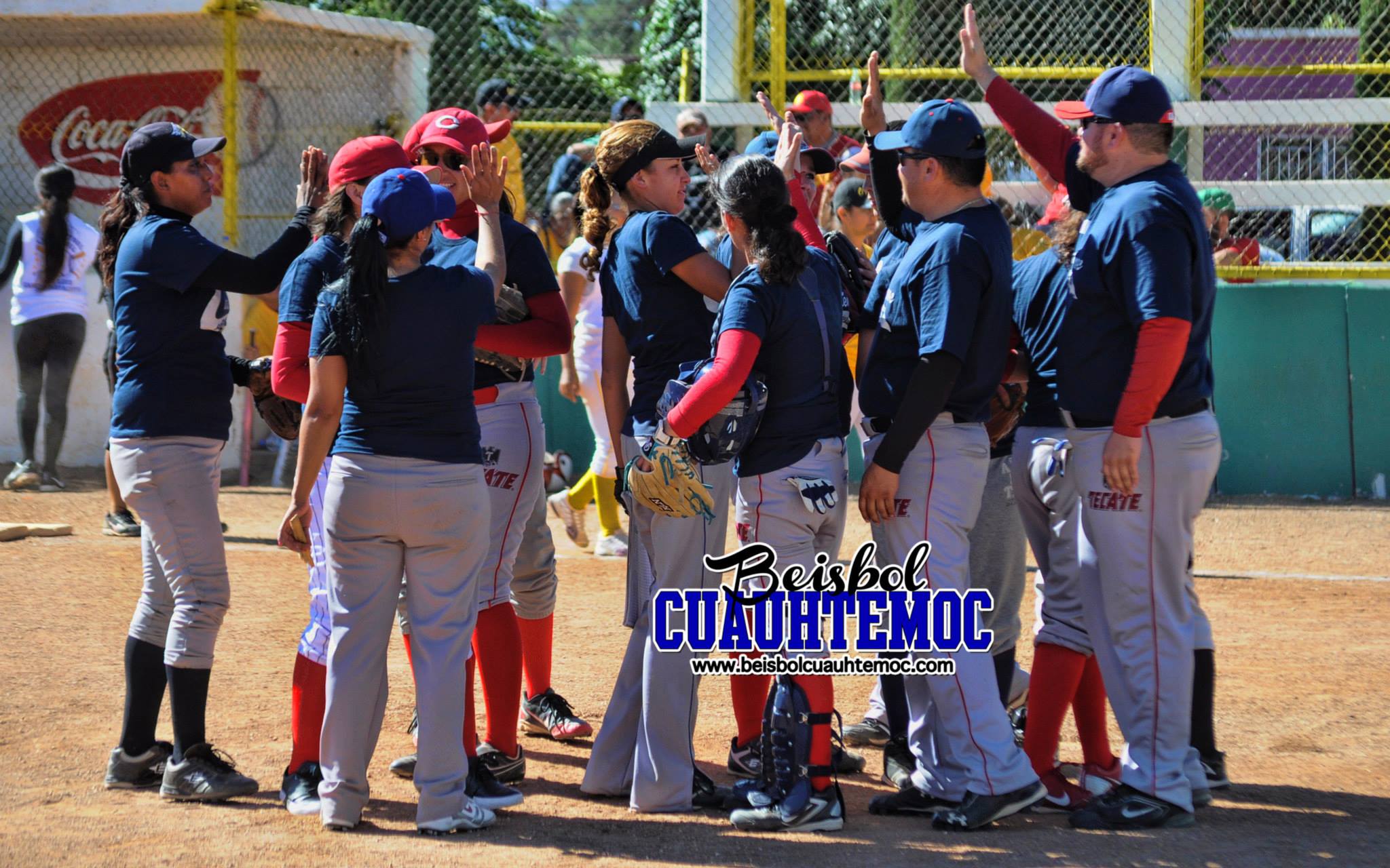 GALERIA. CUAUHTEMOC CAMPEON ESTATAL FEMENIL DE SEGUNDA FUERZA.