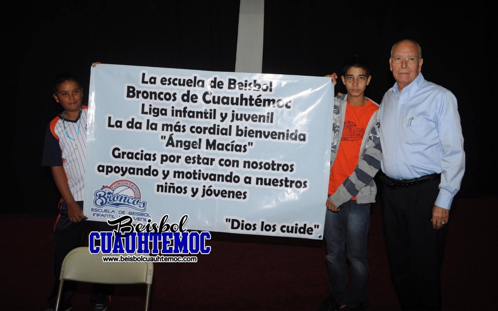 conferencia angel macias