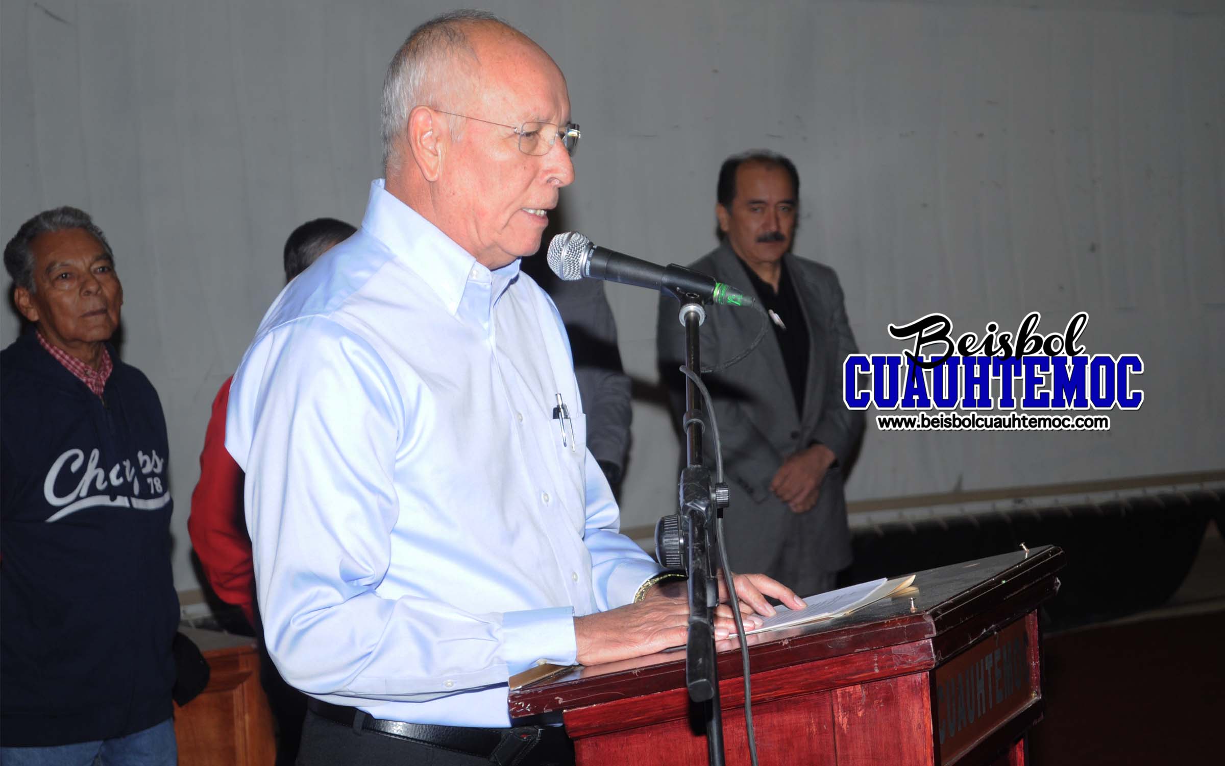 UN EXITO, CONFERENCIA DE ANGEL MACIAS EN CUAUHTEMOC.