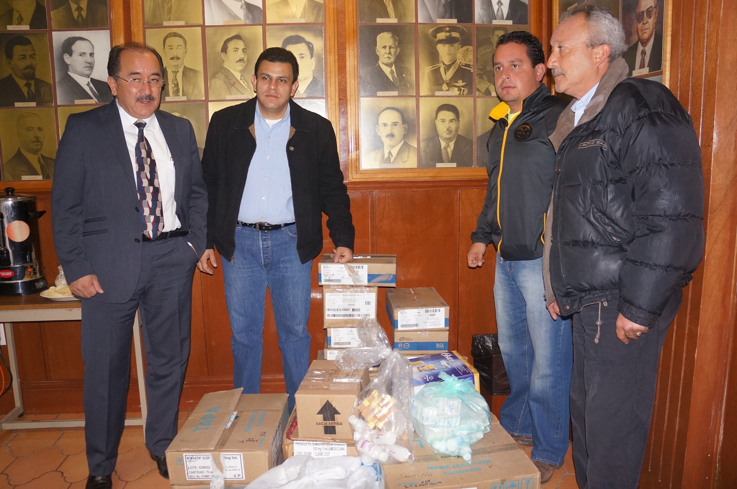 ALCALDE HELIODORO JUAREZ Y DIRECTOR DE DESARROLLO SOCIAL CON MIEMBROS DEL CLUB DE LEONES