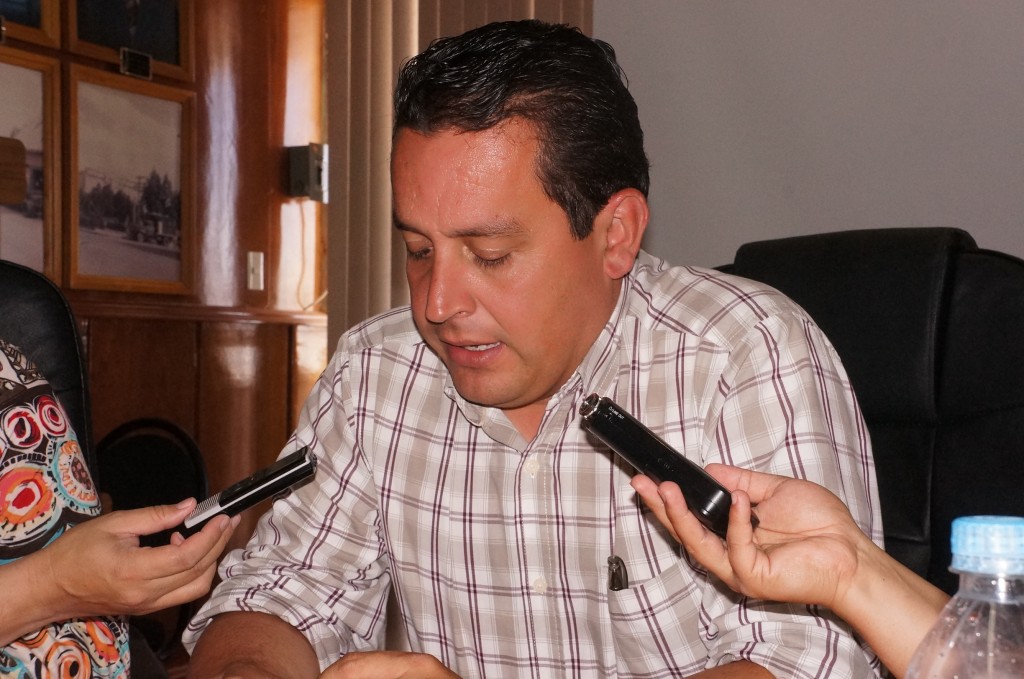 DIRECTOR DE DESARROLLO SOCIAL HUMBERTO PEREZ HOLGUIN