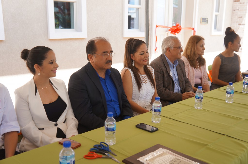 ACUDE ALCALDE A INAUGURACION DE INSTALACIONES EN LA GRAN FAMILIA DE GREGORY