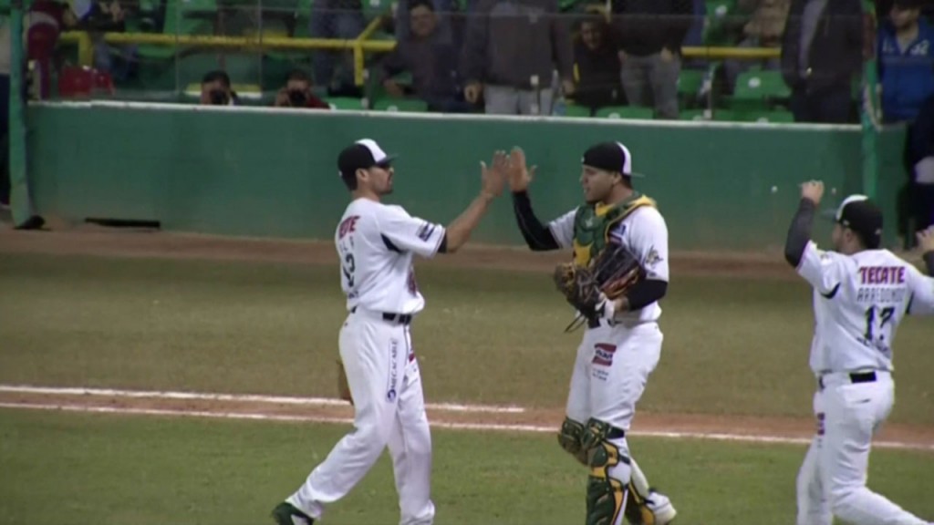 Mex1280_x04grh15_7n9yy9n5