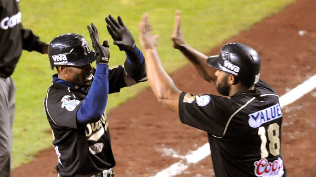 MONTERREY_DIABLOS_CHRIS_ROBERSON_t29o2yeg_n6hvw6fd