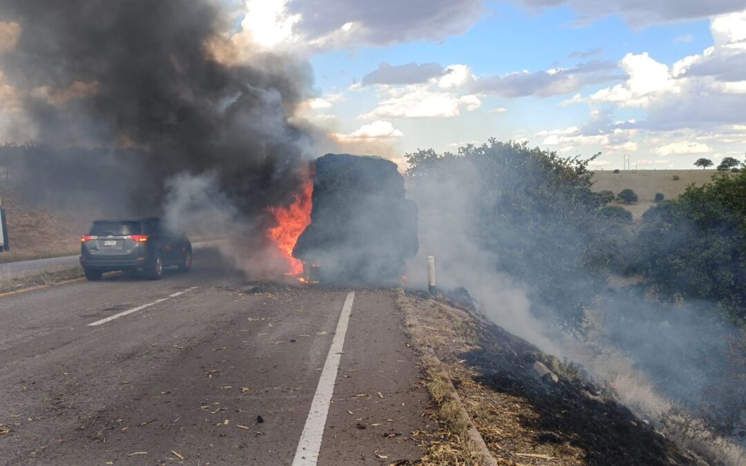 INCENDIO DE TRACTOCAMION
