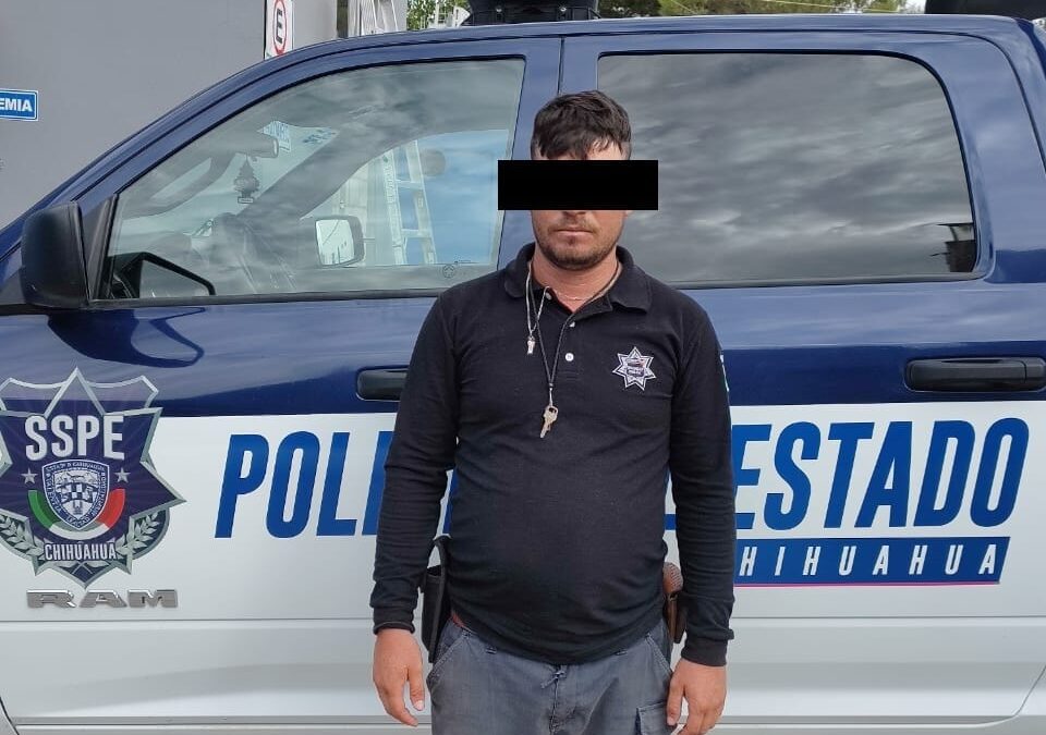 POLICIA  FALSO CONDUCIA PATRULLA OFICIAL EN CARICHI