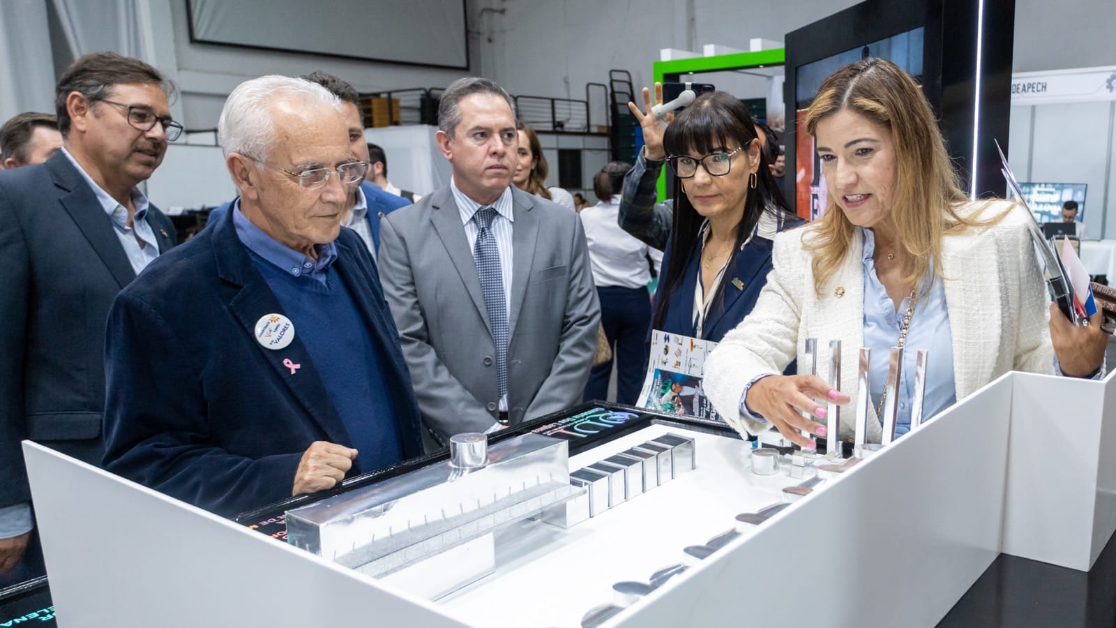 394333771_821800123287546_3518985546327805736_n