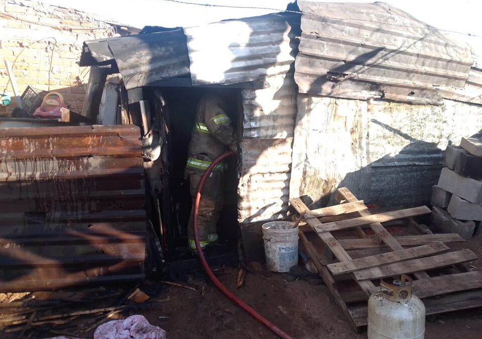 INCENDIO DE VIVIENDA UNA PERSONA LESIONADA