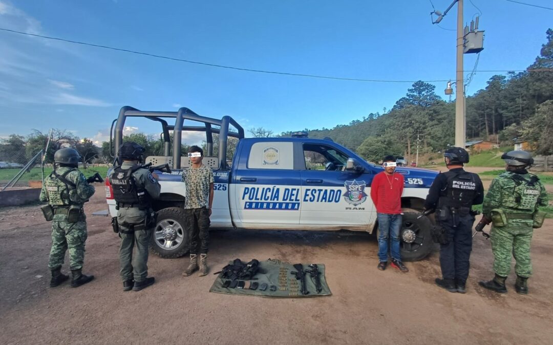 DETIENE POLICIA DEL ESTADO A 2 HOMBRES CON ARMAS EN EL MUNICIPIO DE MADERA
