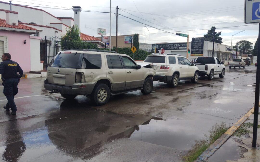 COLISIONAN POR LA 23 E HIDALGO