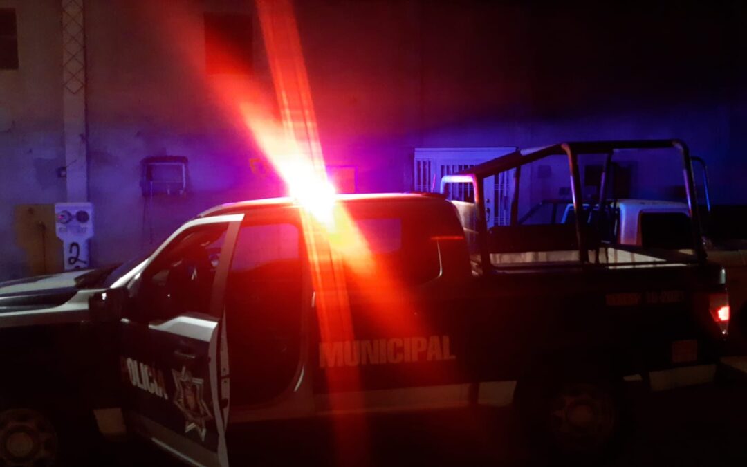 LOS DETIENEN POR GOLPEAR A CIUDADANO; AFIRMARON PERTENECER A GRUPO DEL CRIMEN ORGANIZADO