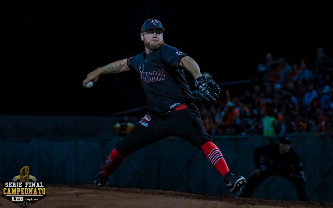 EL GÜERO VAZQUEZ DA VIDA A VENADOS