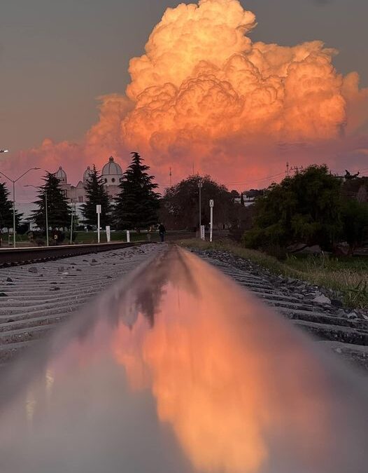 ATARDECER EN CIUDAD CUAUHTÉMOC, CHIHUAHUA