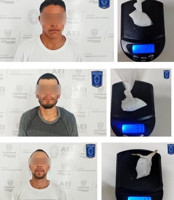 EN ANAHUAC TRES MASCULINOS CON POSESION DE CRISTAL