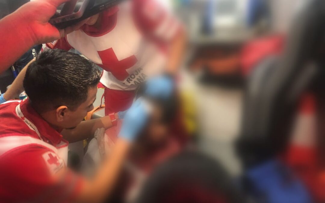 AUXILIAN A HERIDO POR ARMA BLANCA