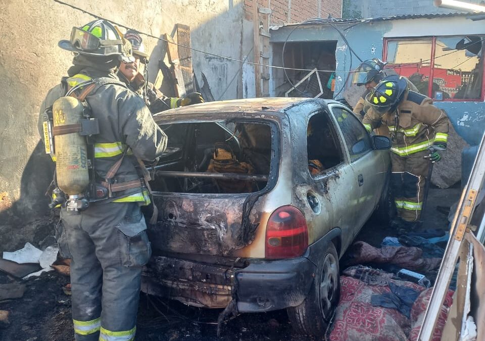 ARDE VEHICULO EN TIERRA NUEVA