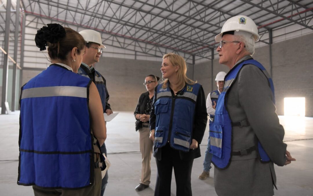 SUPERVISA MARU CAMPOS AVANCE DEL CENTRO DE CONVENCIONES