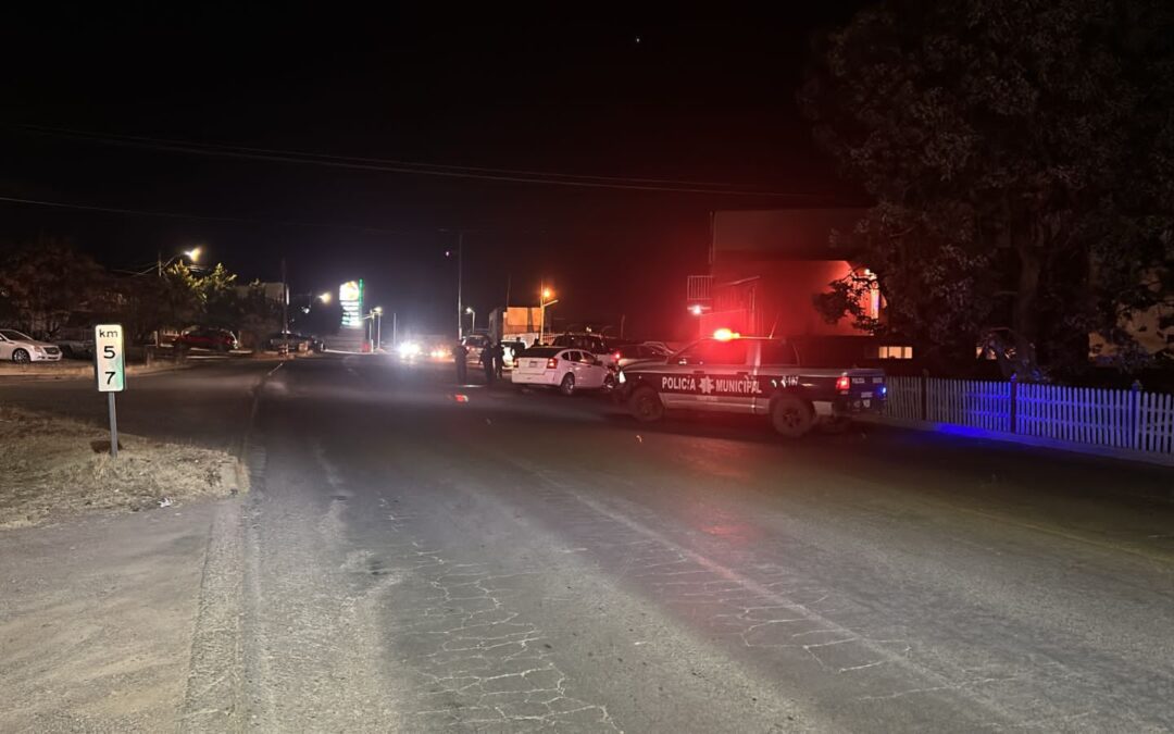 EN ANAHUAC CHOCA PATRULLA ESTATAL NO HAY LESIONADOS