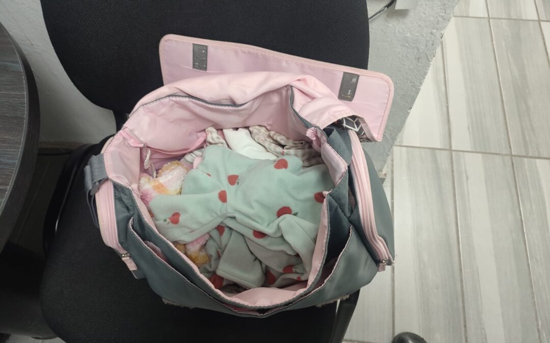 ABANDONAN  UNA BEBE EN CATEDRAL