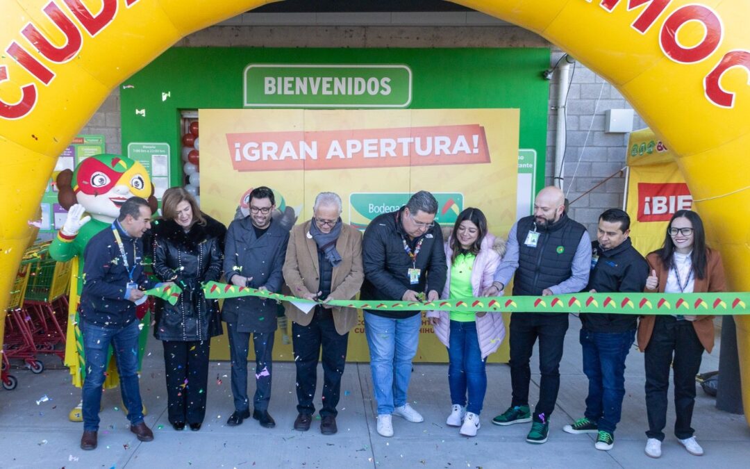 ALCALDE DE CUAUHTEMOC DA LA BIENVENIDA A BODEGA AURRERA