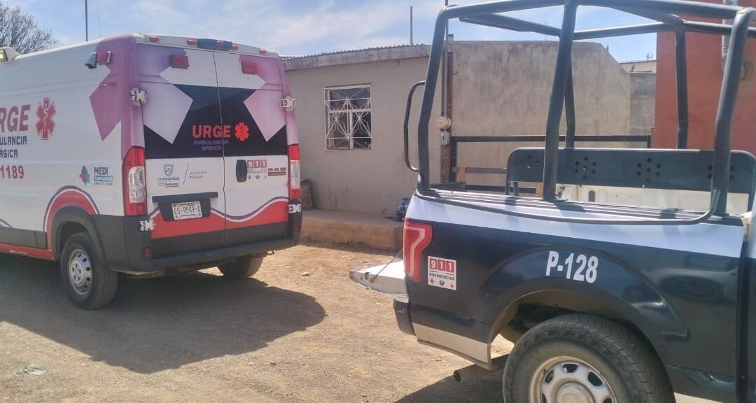 DETIENEN A MUJER CORTÓ OREJA A EXPAREJA Y JUNTO CON TRES HOMBRES LO GOLPEARON