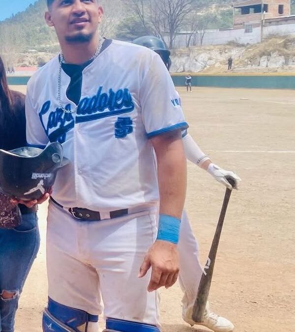 LANDETA Y LUIS GONZÁLEZ EMPATADOS CON 4 CUADRANGULARES