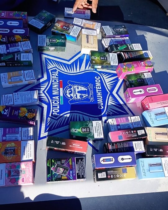 EN ANAHUAC MENOR ALTERABA EL ORDEN TRAIA 37 VAPEADORES Y MARIGUANA
