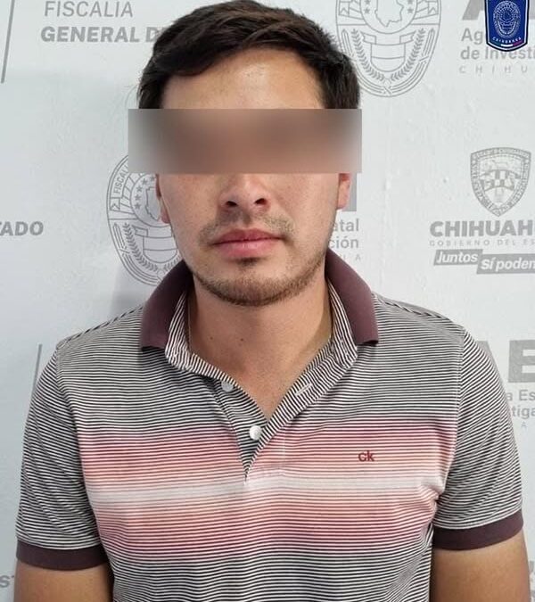 DETIENEN A CONDUCTOR EN PICK UP ROBADA EN NUEVO MÉXICO