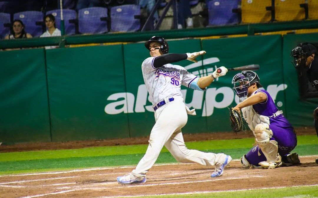 LLLEGÓ LA HORA: MANZANEROS  Y  ROJOS