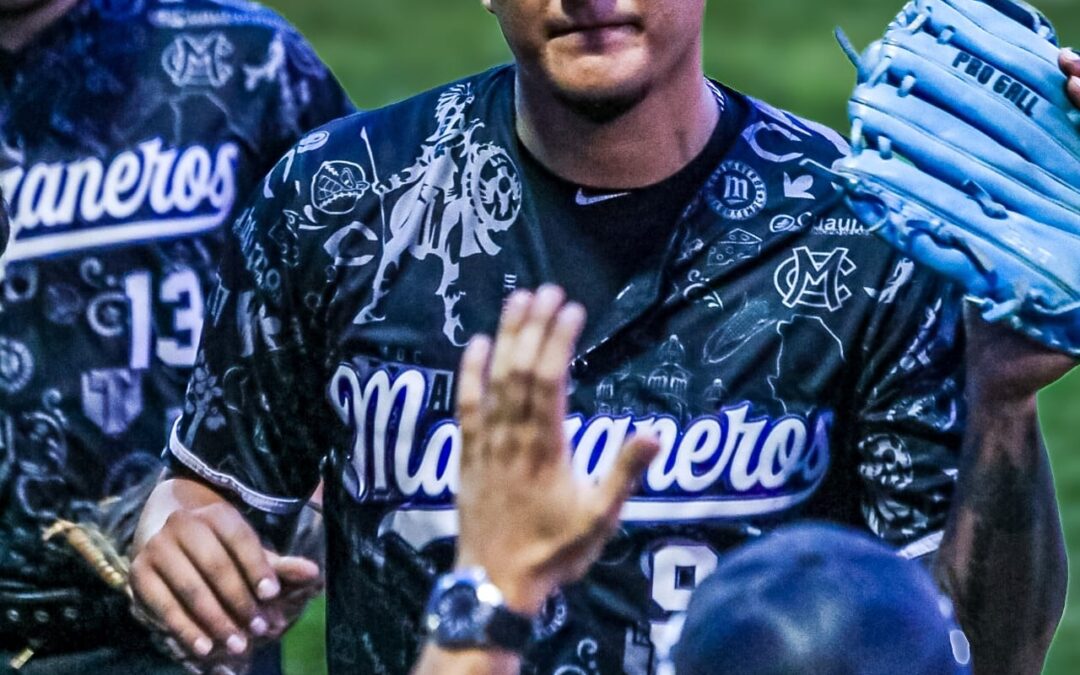 OVACIONAN A LUPE CHÁVEZ: GANA 4-1 A FARAONES