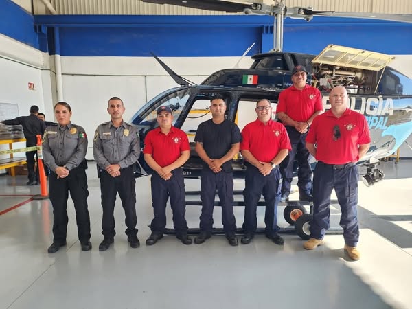 CAPACITACIÓN A BOMBEROS EN  AERONAVES
