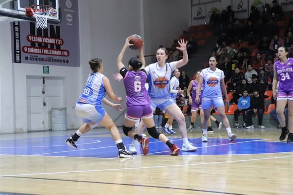  MANZANERAS REGALA VICTORIA A LA AFICION